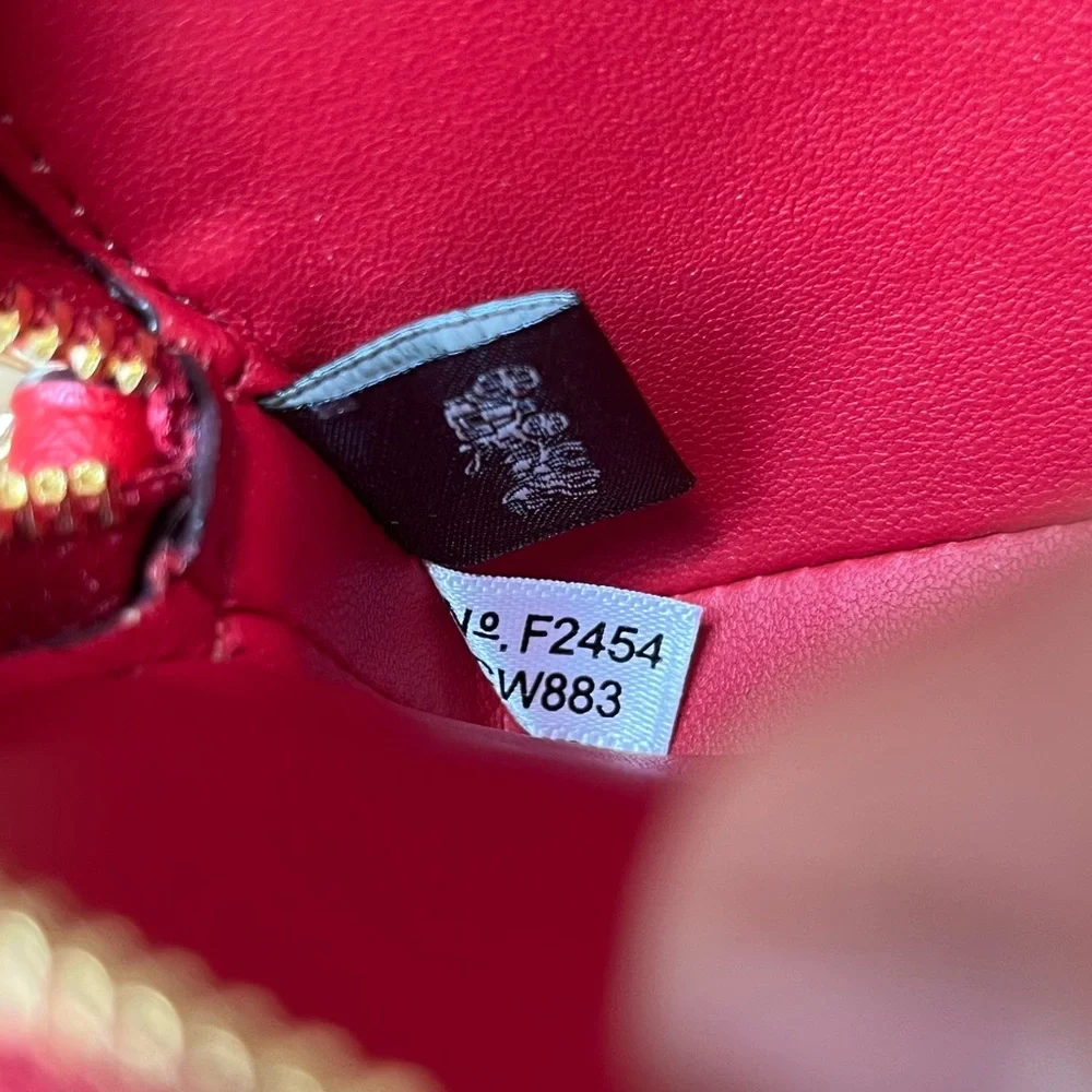 Coach card case🎈🎈 - Picture 8 of 9
